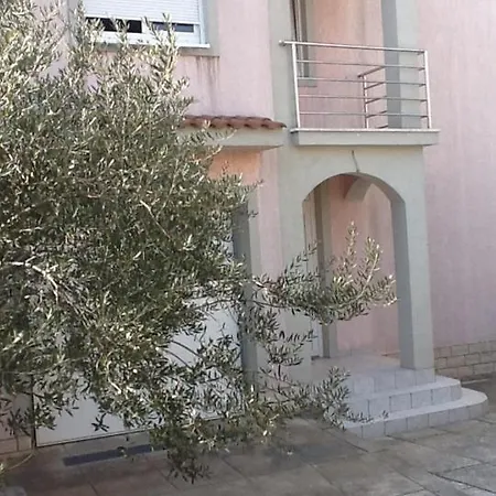 Guest house And Santini *