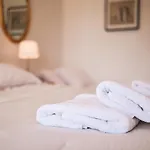 And Santini سفيتي فيليب ياكوف