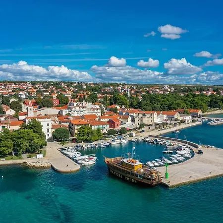 Gasthuis And Santini