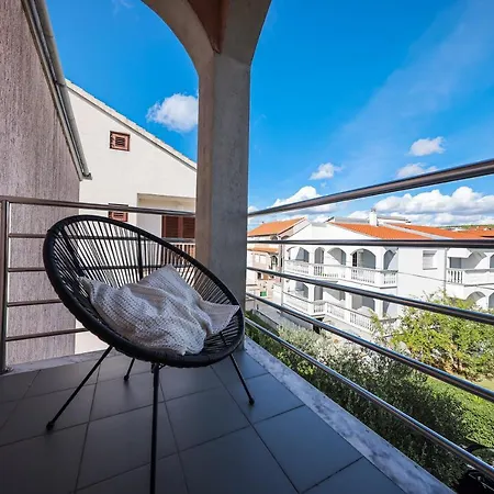 Guest house And Santini