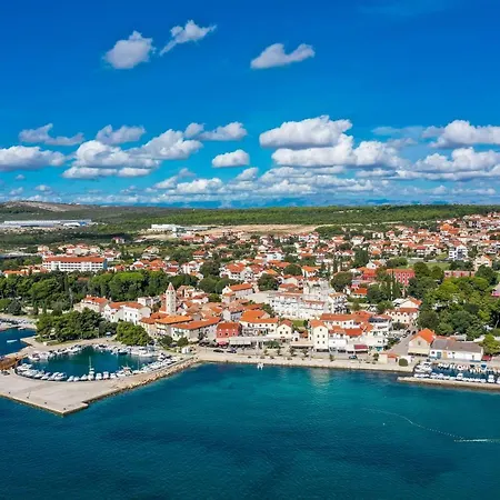 And Santini 3* Sveti Filip i Jakov